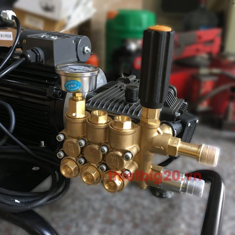 Máy rửa xe không ra nước